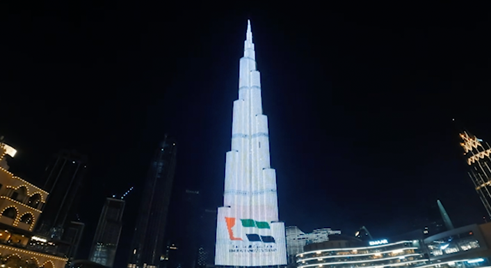 BURJ KHALIFA LIGHTS UP FOR EMIRATI WOMEN'S DAY BURJ KHALIFA LIGHTS UP FOR EMIRATI WOMEN'S DAY